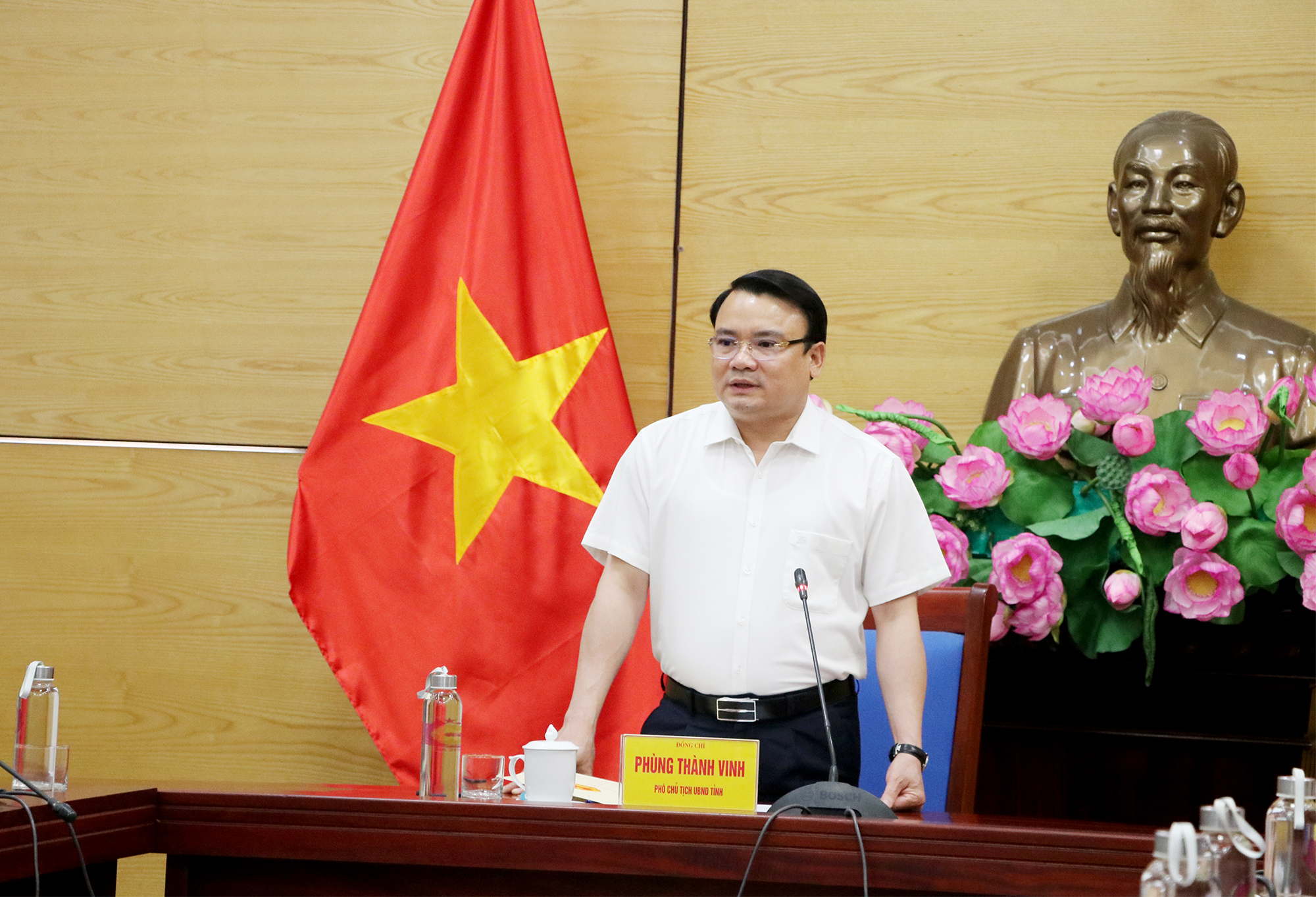 Anh-tin-bai